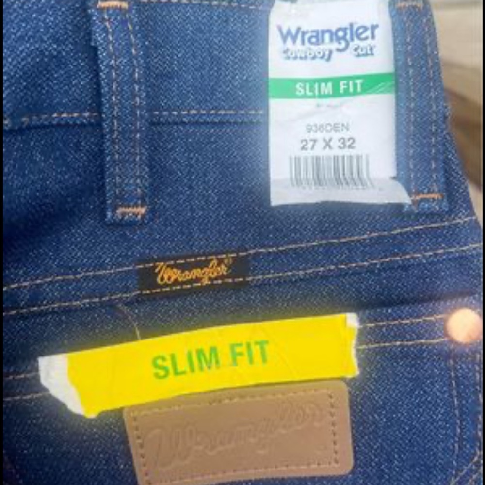 WRANGLER® COWBOY CUT® BOOTCUT JEAN RIGID - SLIM FIT JEAN IN NAVY
